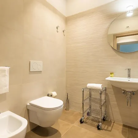 Guesthost - Exclusive Getaway - With Shared Pool & Parking Perugia