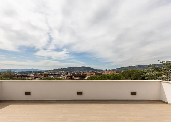 Apartamento Exclusive Getaway - With Shared Pool & Parking *