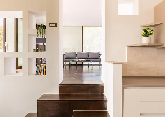 Exclusive Getaway - With Shared Pool & Parking Apartamento *