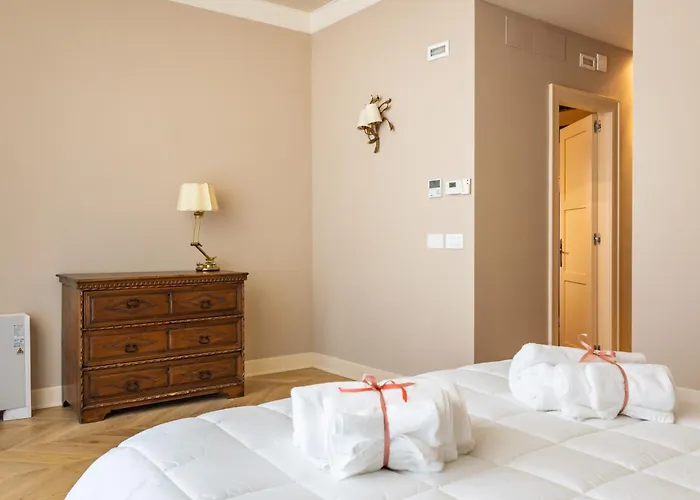 Apartamento Exclusive Getaway - With Shared Pool & Parking