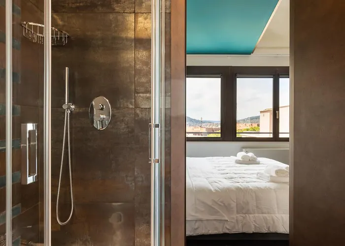 Exclusive Getaway - With Shared Pool & Parking