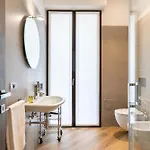 Exclusive Getaway - With Shared Pool & Parking Apartmán *