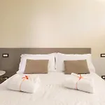 Exclusive Getaway - With Shared Pool & Parking