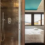 Exclusive Getaway - With Shared Pool & Parking