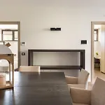 Exclusive Getaway - With Shared Pool & Parking Apartmán *