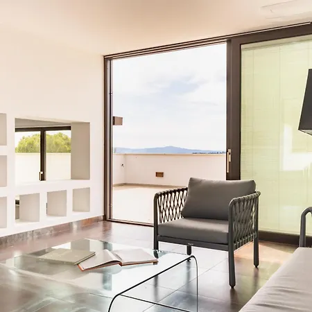 Exclusive Getaway - With Shared Pool & Parking Апартаменты Перуджа