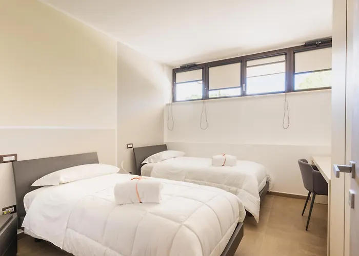 Exclusive Getaway - With Shared Pool & Parking Перуджа